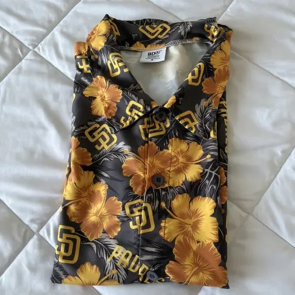 MLB San Diego Padres SGA 4/14/25 Hawaiian Full Button Floral Size M Casual Shirt - Picture 6 of 8